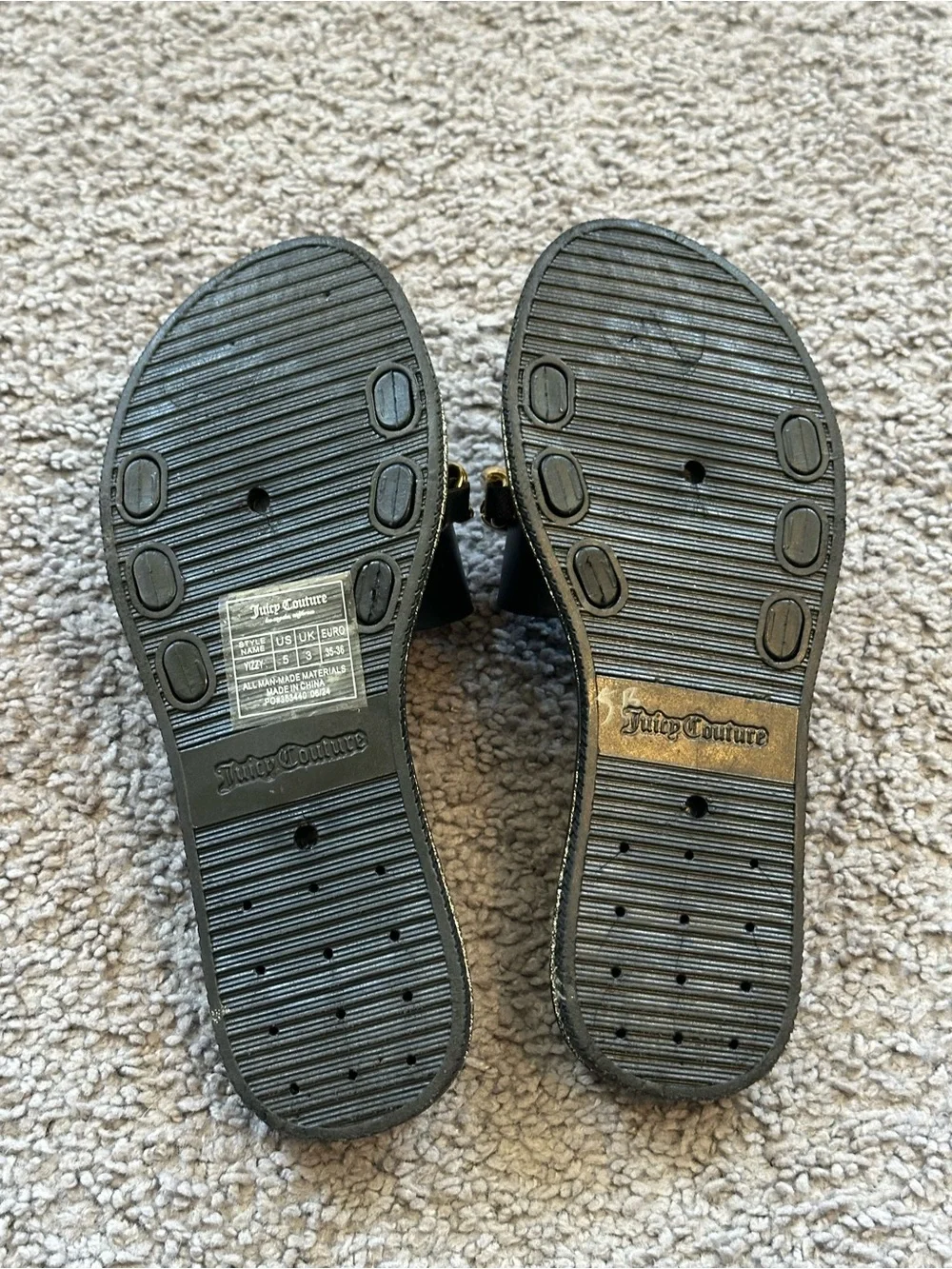 Juicy Couture Black Slide Yizzy Sandals with Gold Chain Accent size 5